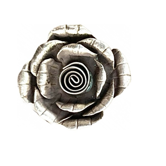 Jewel Design by Grace Jewelry - Indigenous Vintage,Tribal Tibetan Silver rose pendant.